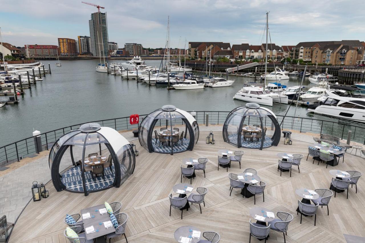 Harbour Hotel & Spa Southampton Exteriör bild The Deck at Gunwharf Quays