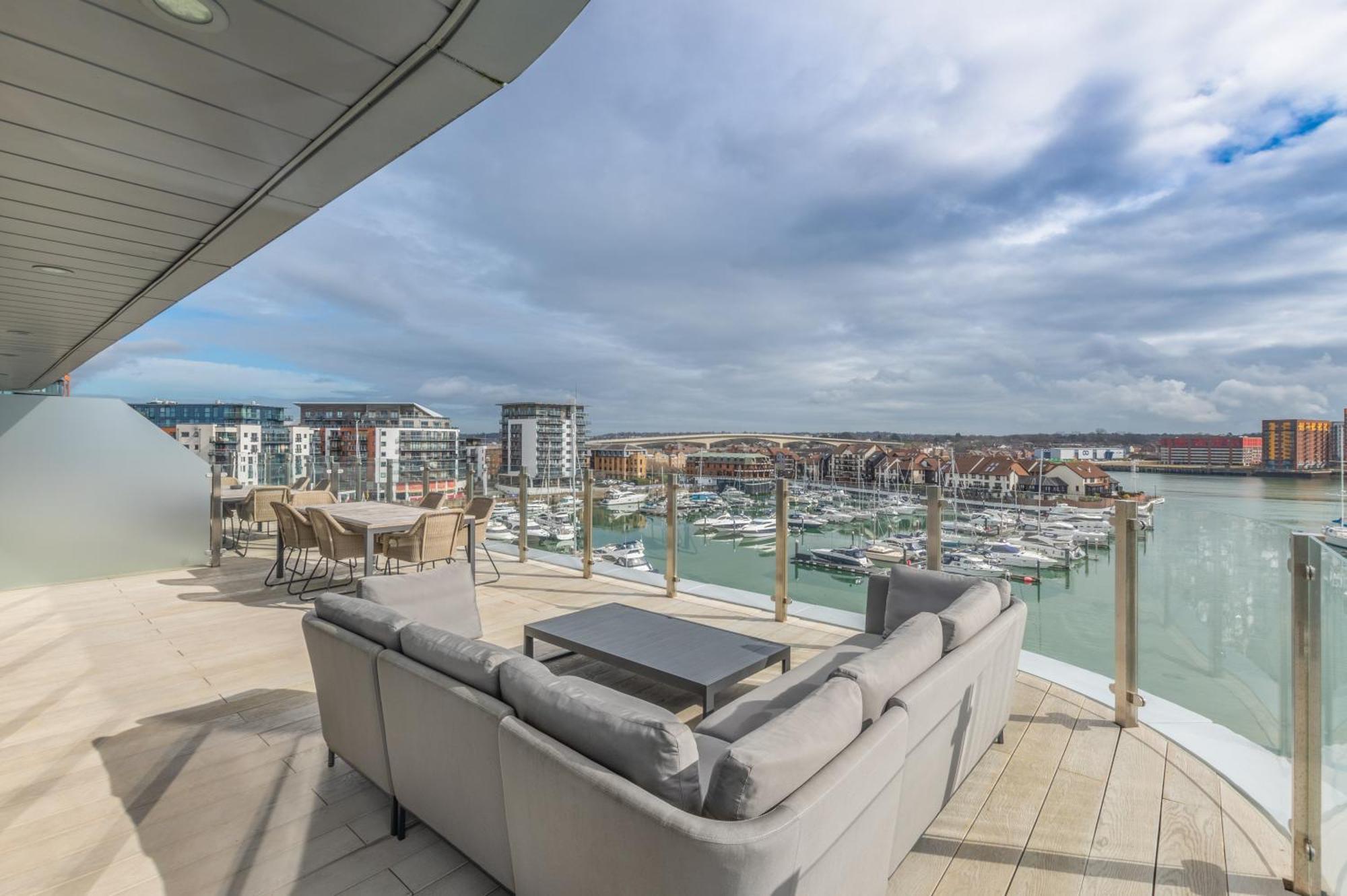 Harbour Hotel & Spa Southampton Rum bild The Marina at Ocean Village